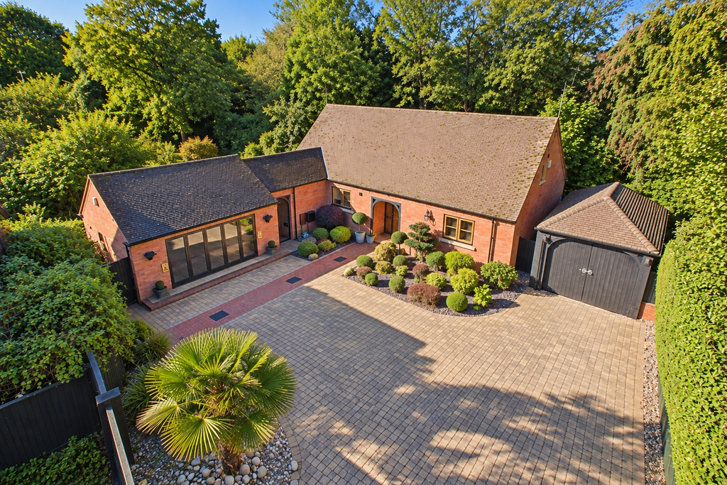 Property photo 1 of 31