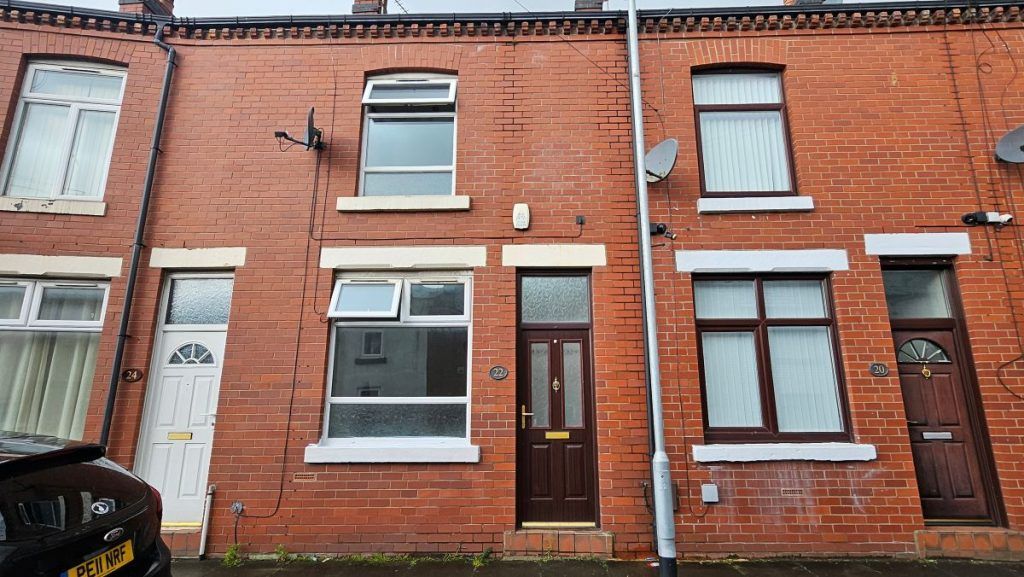 Property photo 1 of 15 1