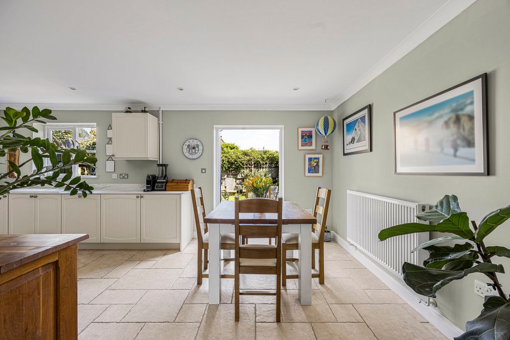 Property photo 3 of 22 Kitchen Diner