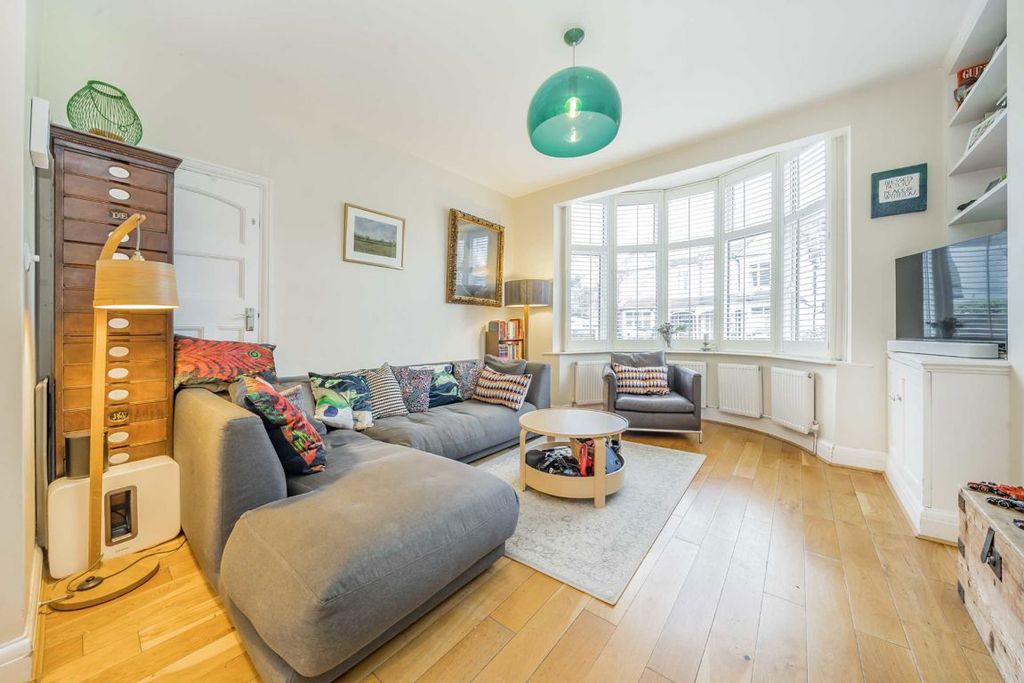 Property photo 2 of 10