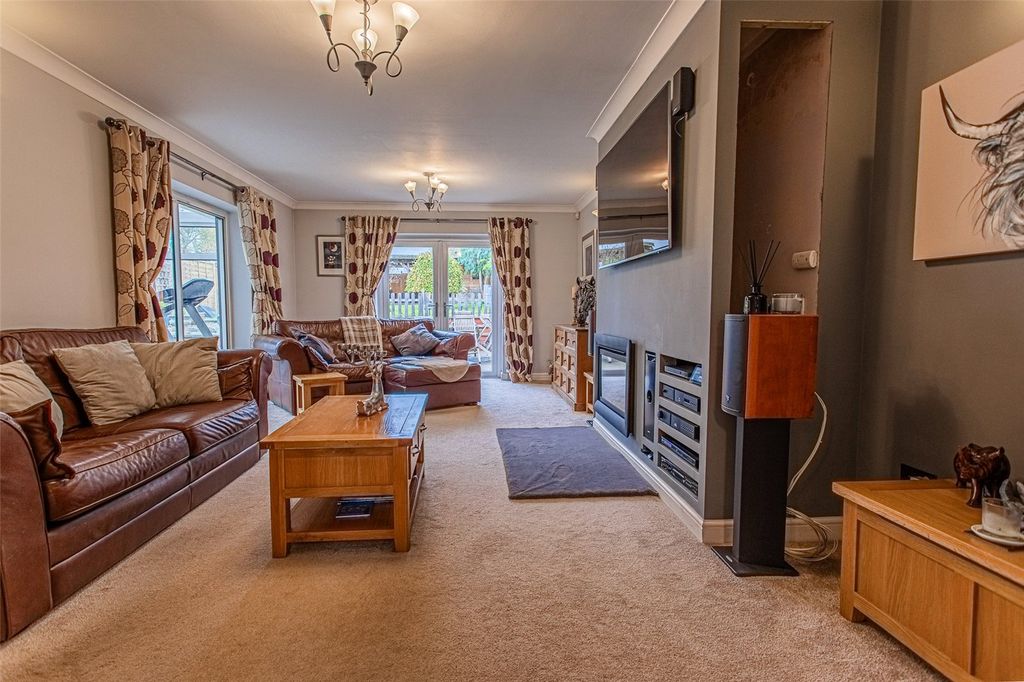 Property photo 3 of 22 Picture No. 07