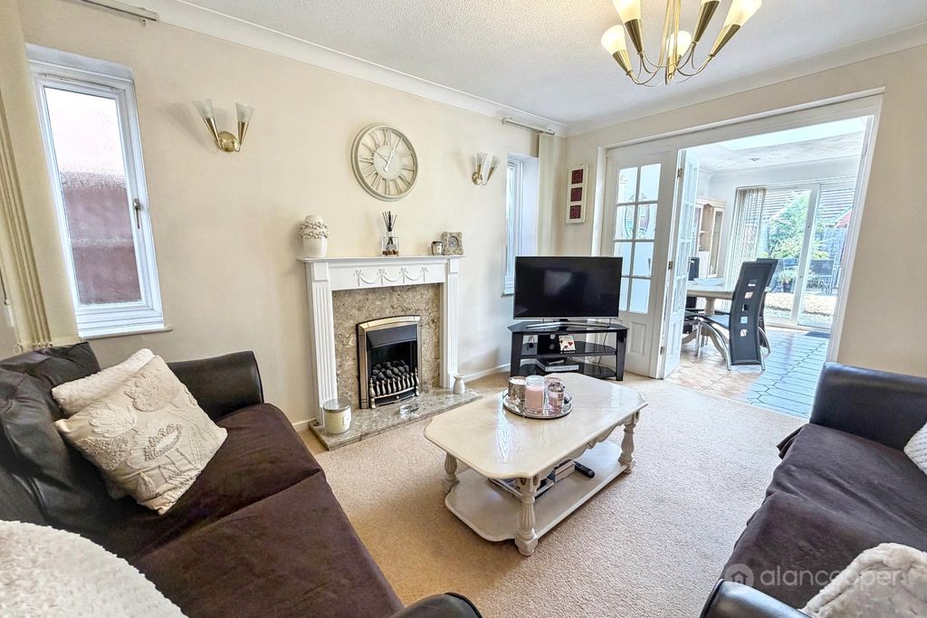 Property photo 2 of 21 5041344