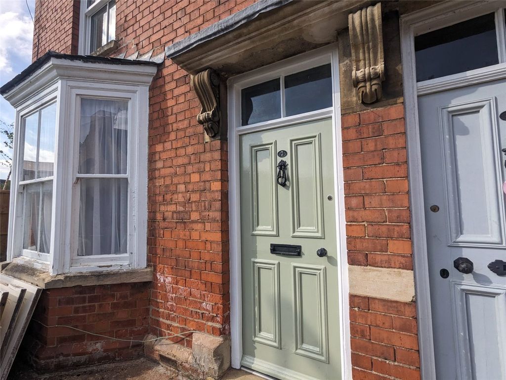 Property photo 2 of 9 Picture No. 08