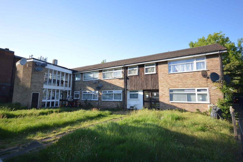 Property photo 1 of 5