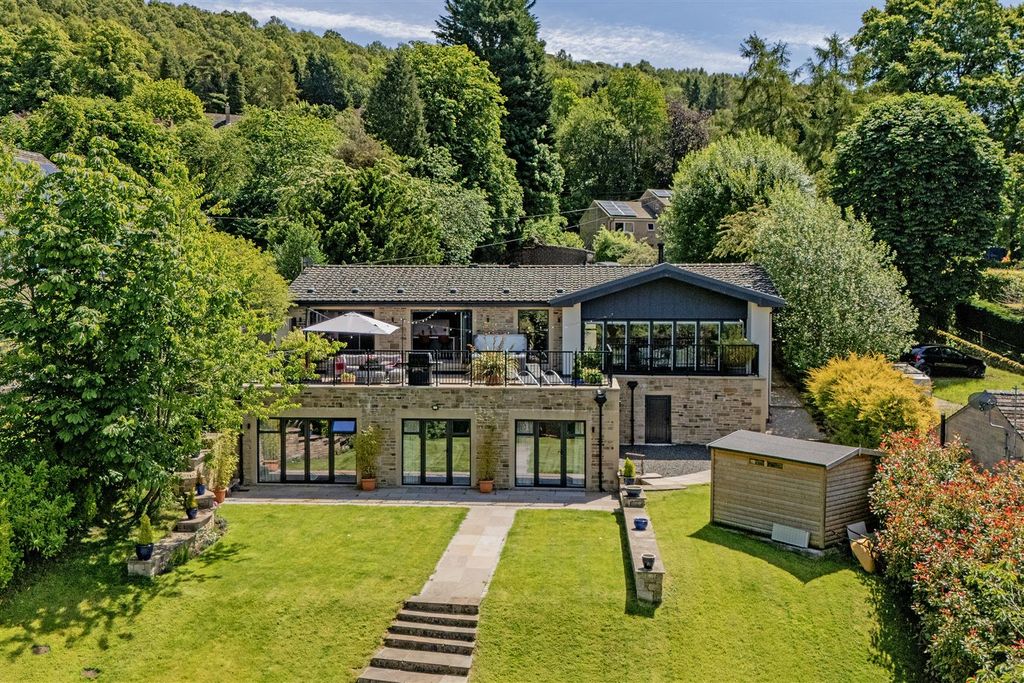 Property photo 1 of 39 External