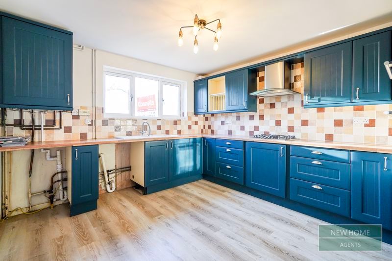 Property photo 3 of 19 Photo 8