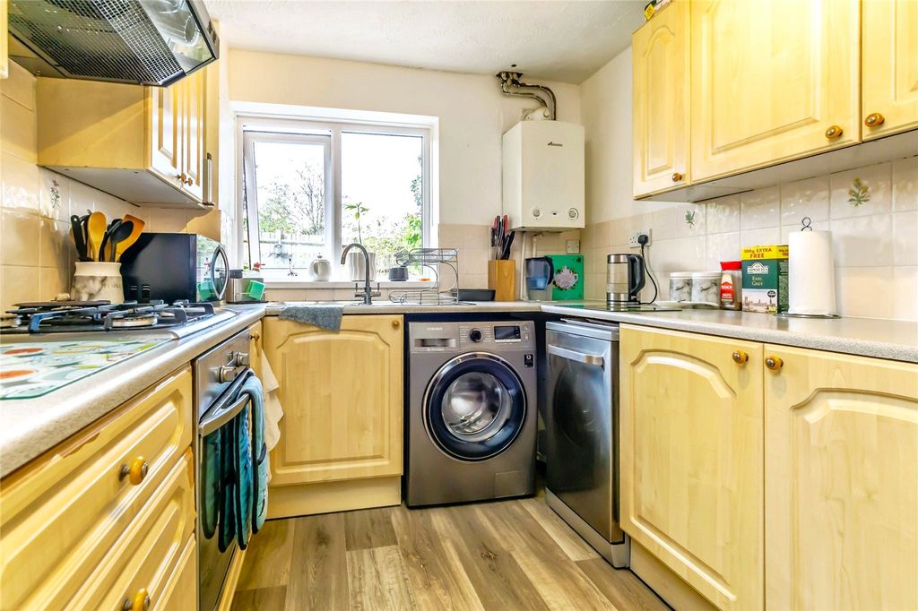 Property photo 3 of 20 Picture No. 30