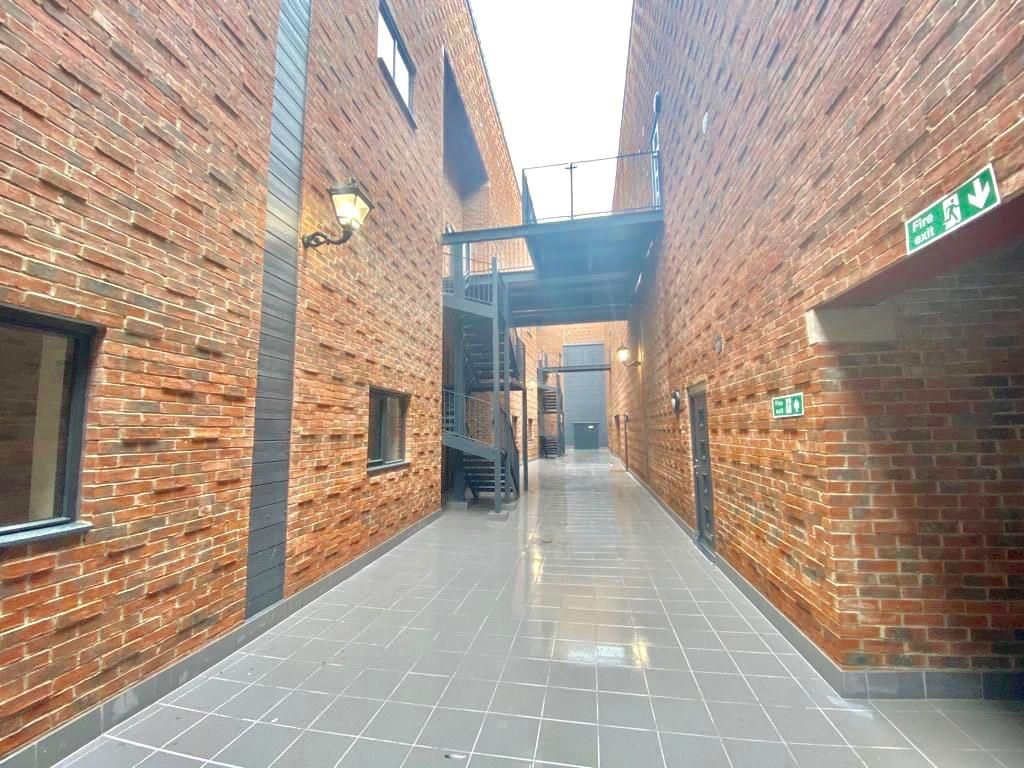 Property photo 3 of 11 Img_1965_5_Original.Jpg