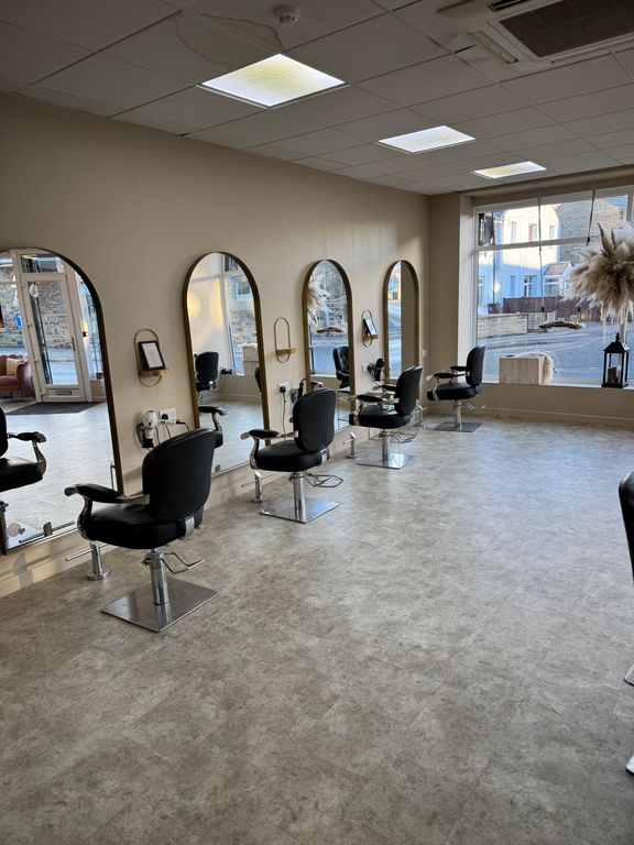 Property photo 2 of 8