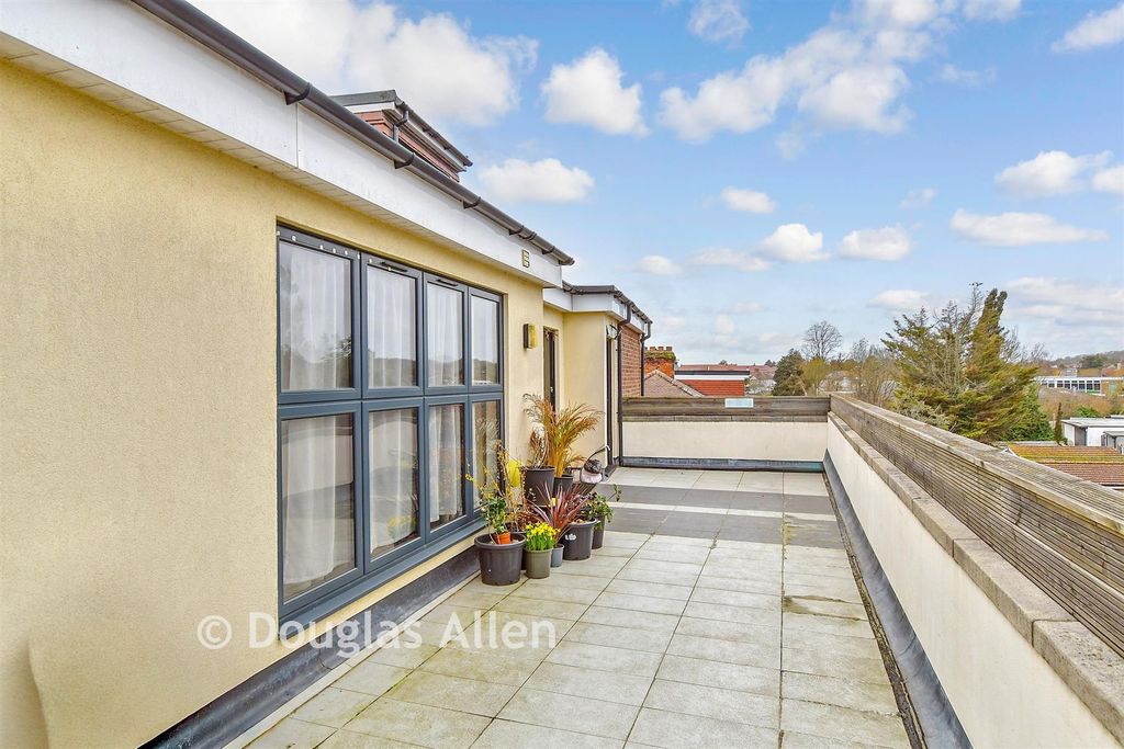 Property photo 2 of 9 External Feature