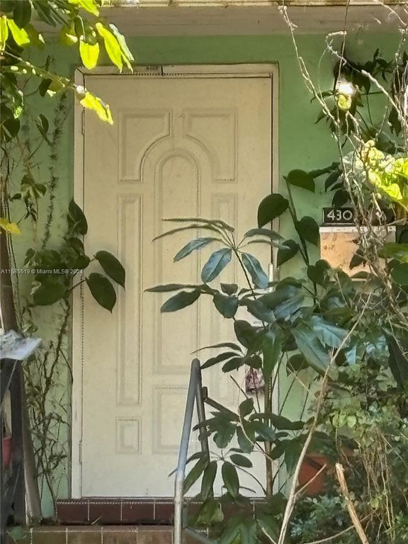 Property photo 1 of 2