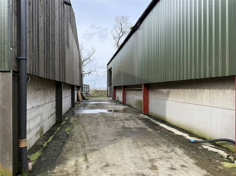 Property photo 3 of 3