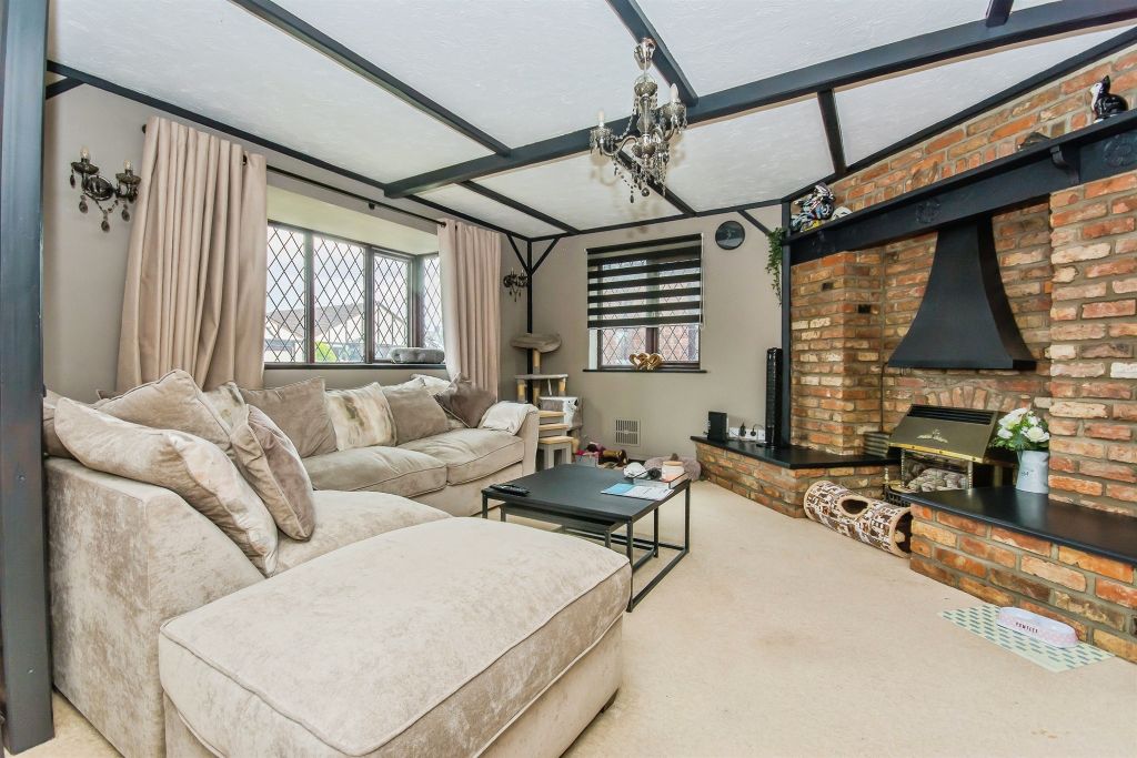 Property photo 3 of 16