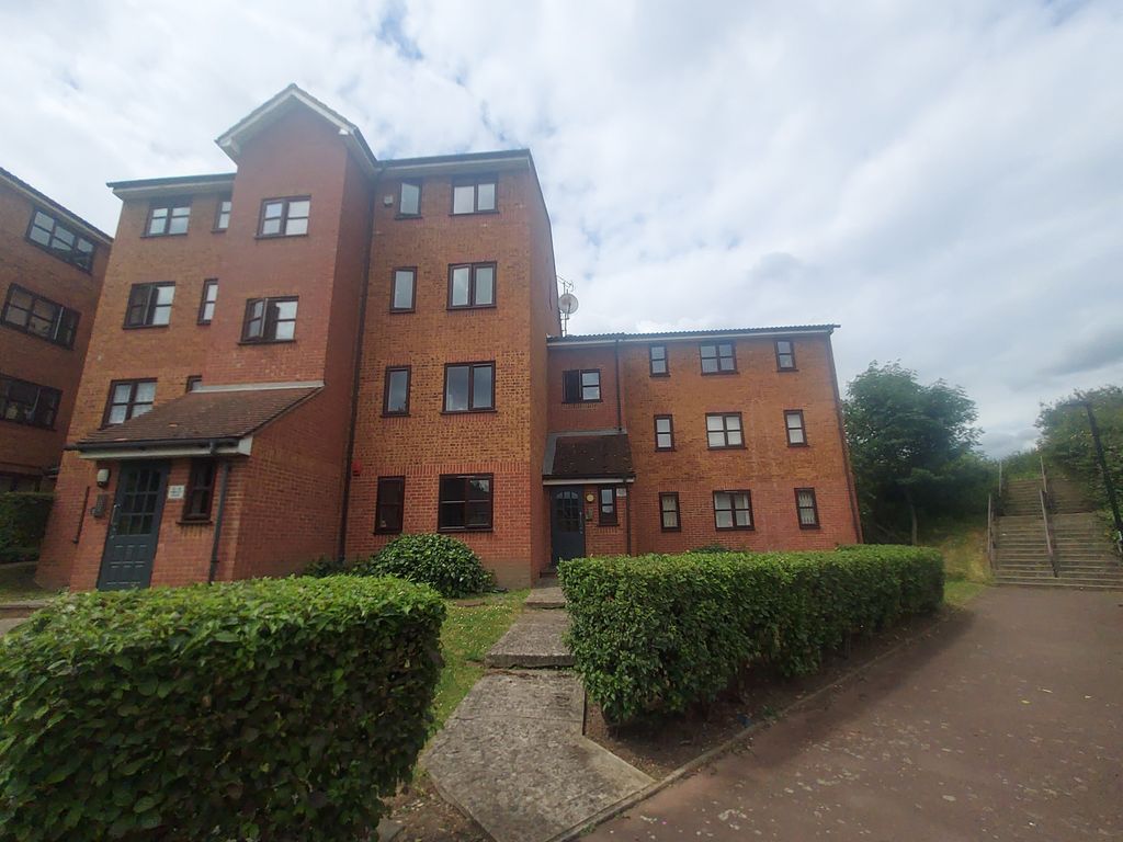 Property photo 1 of 6