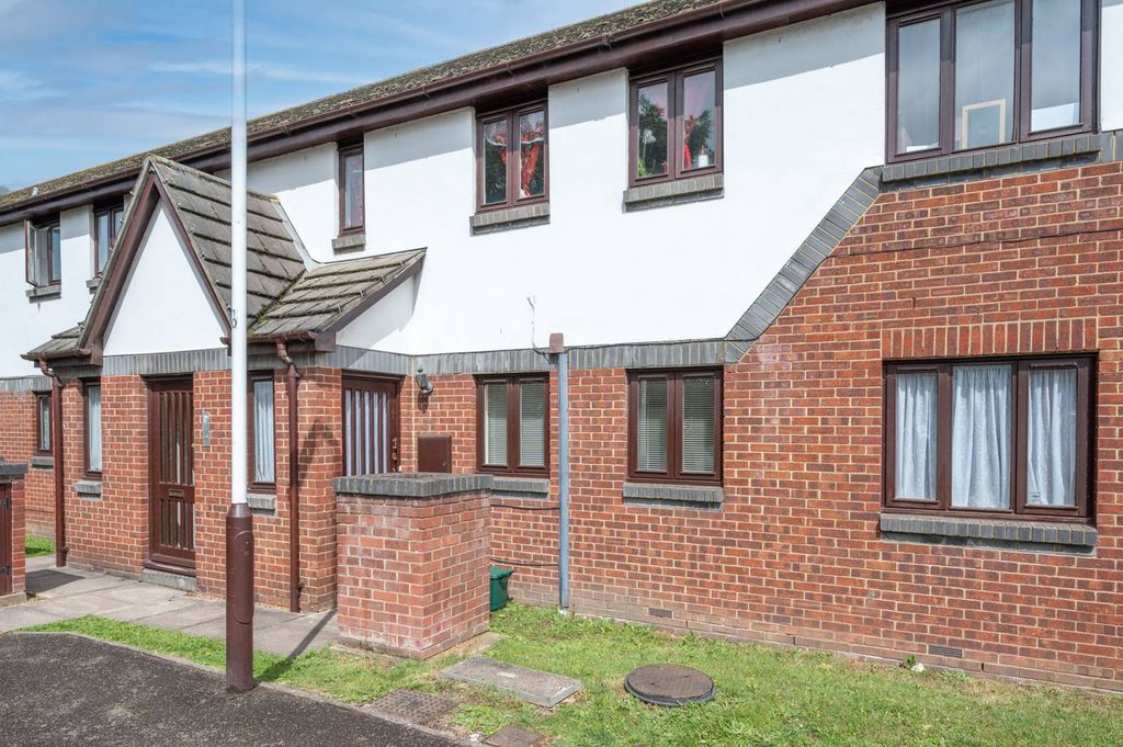 Property photo 1 of 7