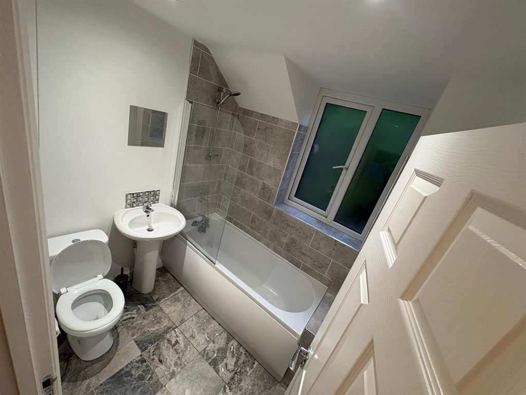 Property photo 1 of 7 Whatsapp Image 2025-09-18 At 08.01.42...Jpeg