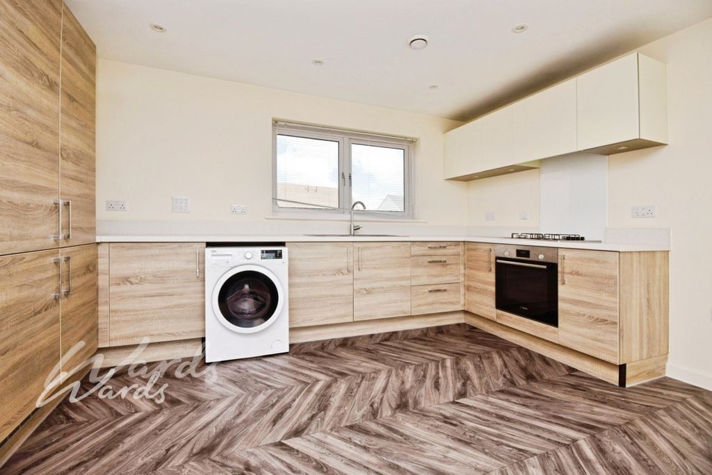 Property photo 2 of 11 06ba569A-63F83c67...