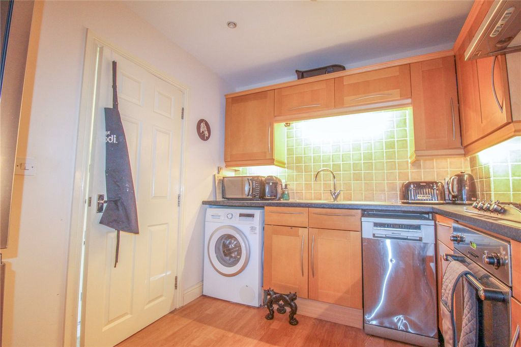 Property photo 3 of 13 Picture No. 16
