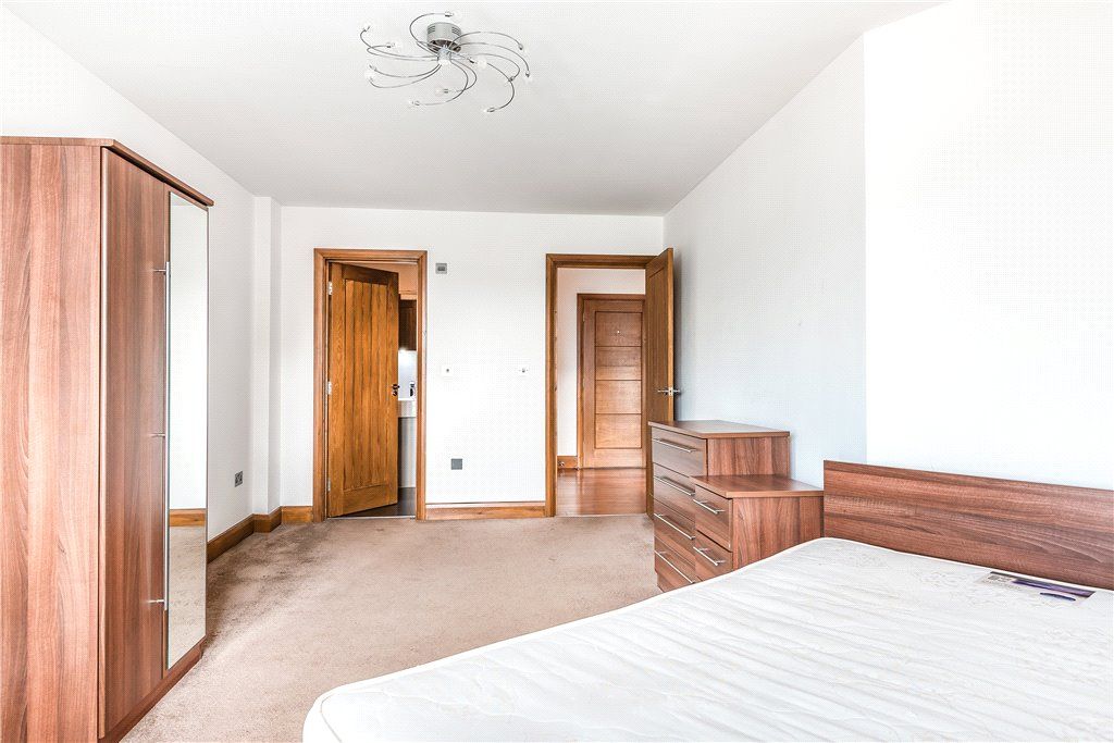 Property photo 3 of 14 Bedroom