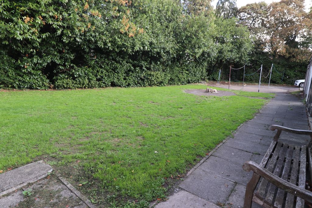 Property photo 3 of 3