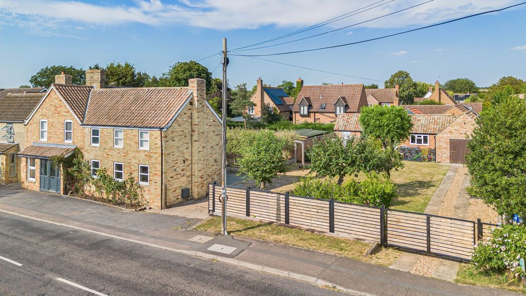 Property photo 1 of 34