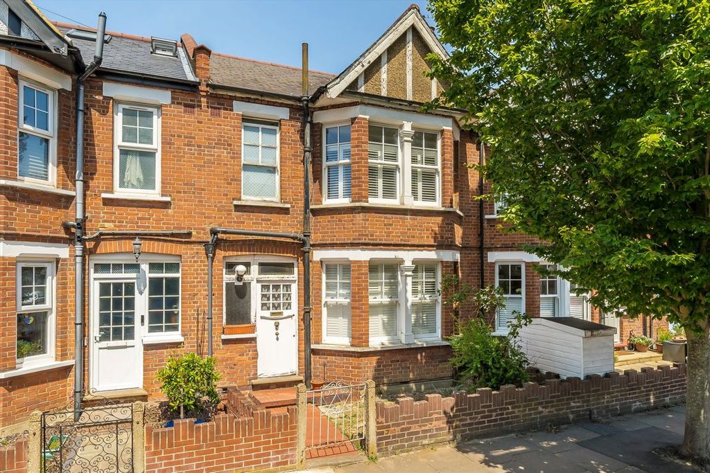 Property photo 1 of 2
