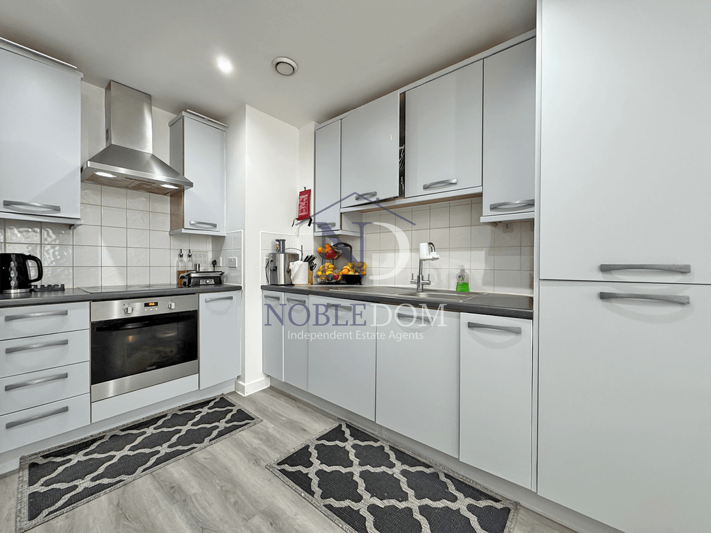 Property photo 1 of 11 2 Bed Flat For Sale Montgomery House, Northolt Ub5