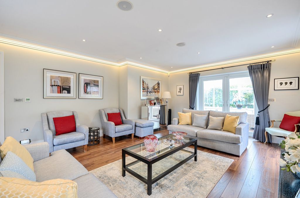 Property photo 3 of 22 1470263-13-6A26A7...