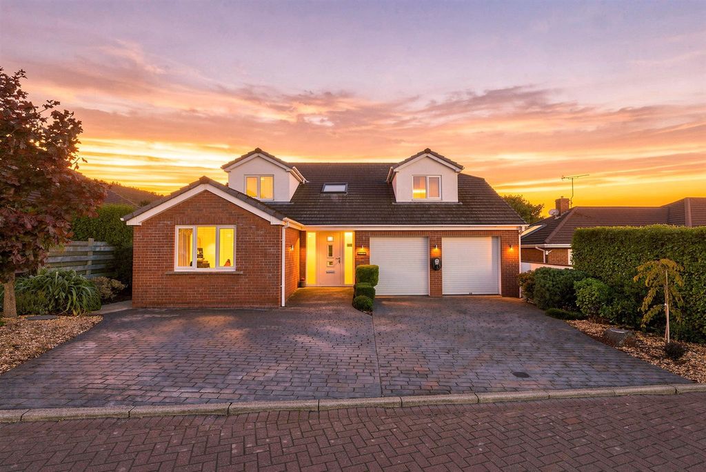 Property photo 1 of 44 Mannin-Veen-Ramsey-1-Twilight.Jpg