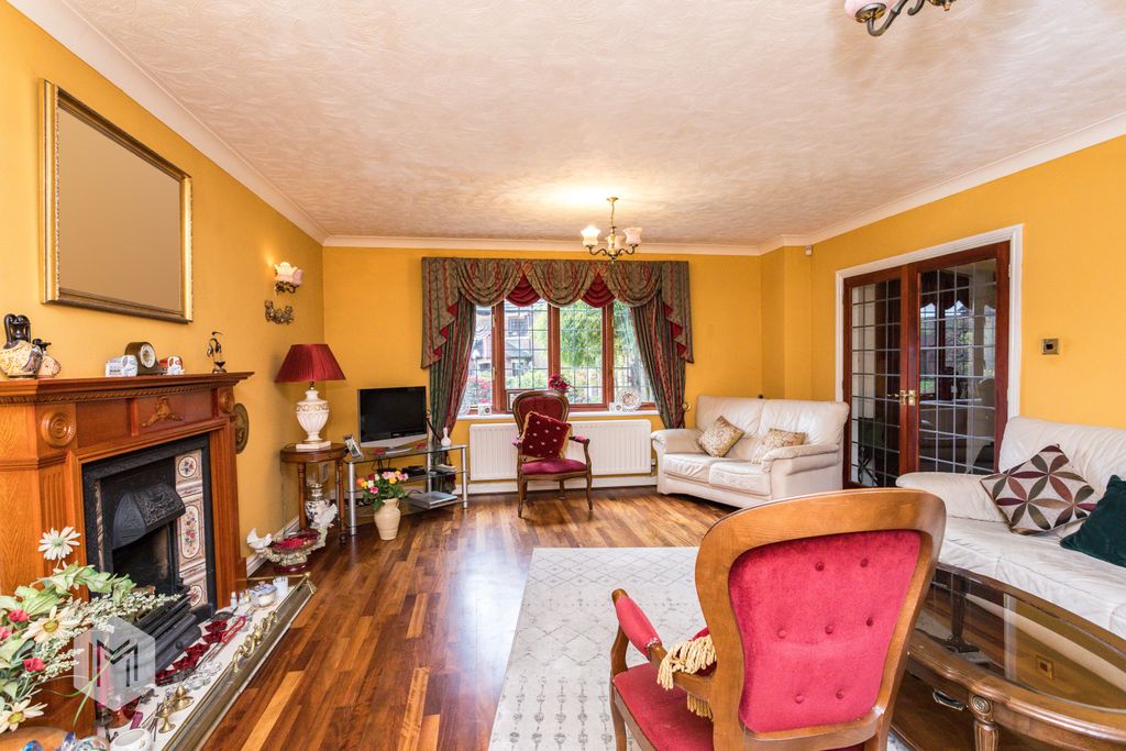 Property photo 3 of 27 Picture No. 31