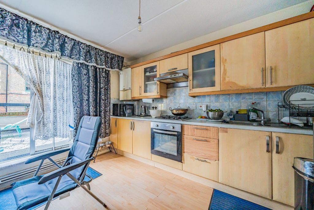 Property photo 3 of 12 3606466