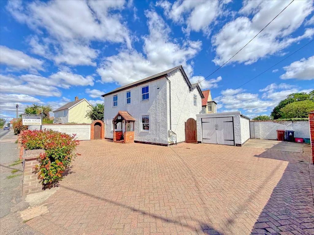 Property photo 2 of 21