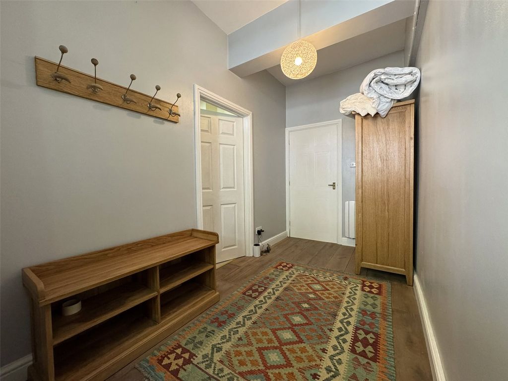 Property photo 2 of 14 Picture No. 05