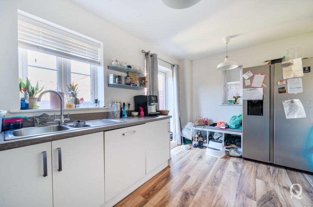 Property photo 2 of 19 2B654d65-22Fd-4Df...