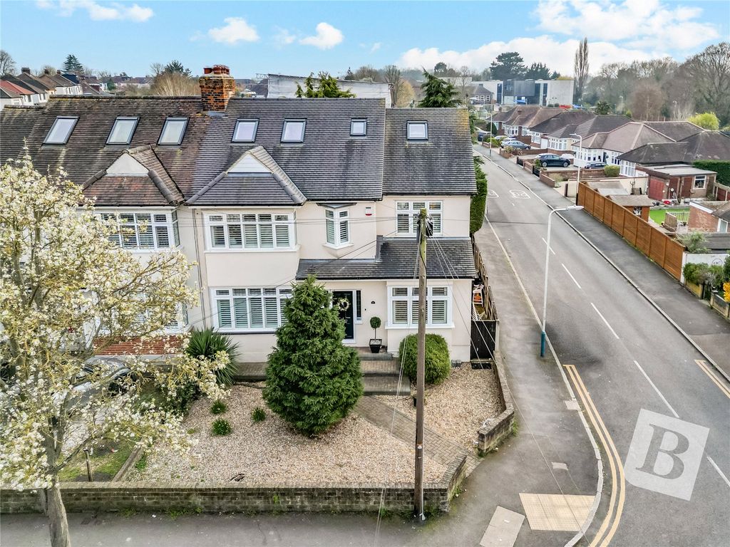 Property photo 1 of 25 Front