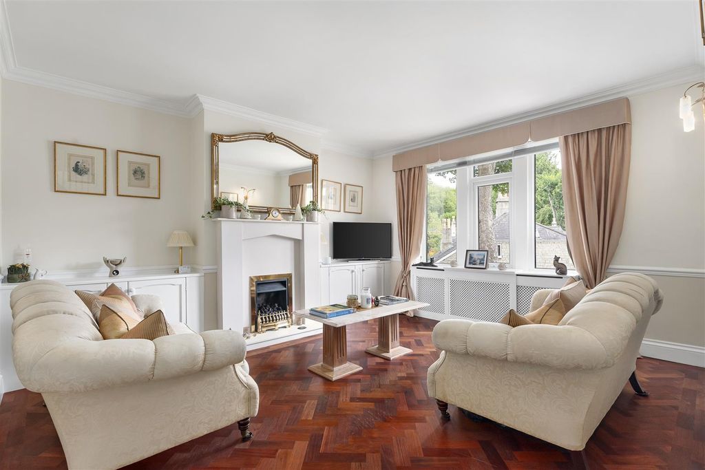 Property photo 2 of 19 077.Jpg