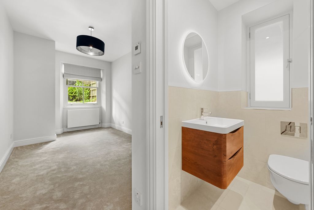Property photo 3 of 15 03-c882Gcham - 114A Fellows Road - Bedroom 2 -Original (6).Jpg