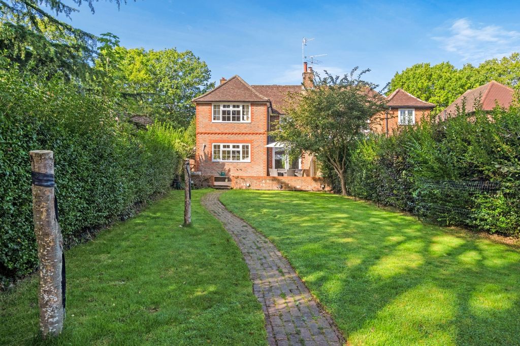 Property photo 2 of 10