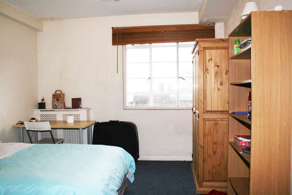Property photo 3 of 8 Photo 2