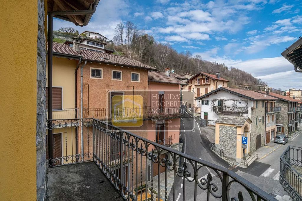 Property photo 2 of 34