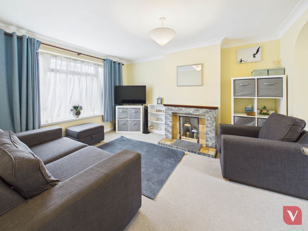 Property photo 3 of 21