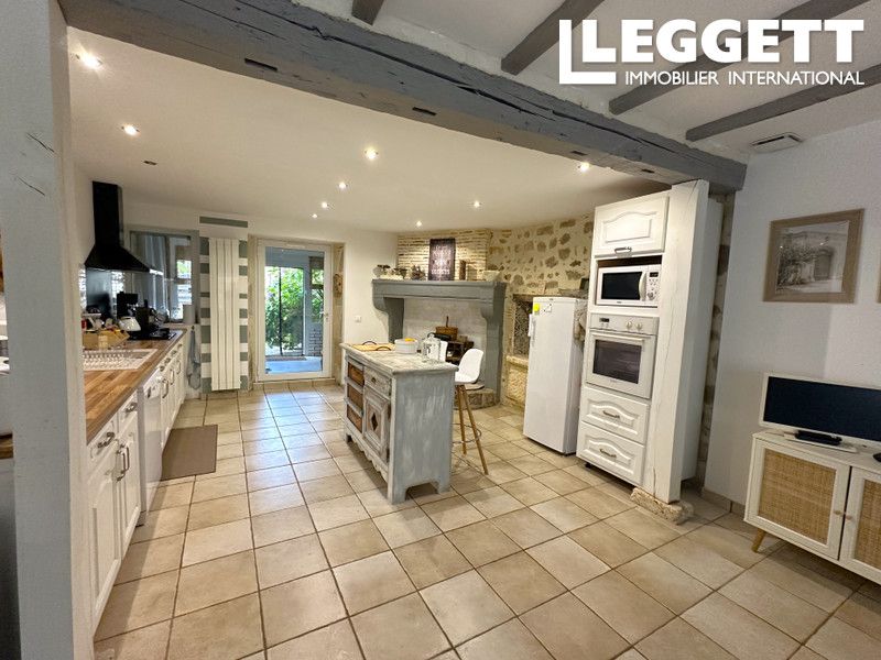 Property photo 2 of 10