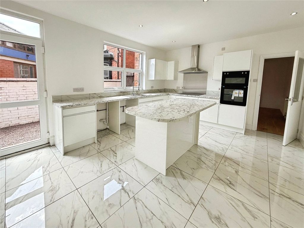 Property photo 2 of 26 Kitchen