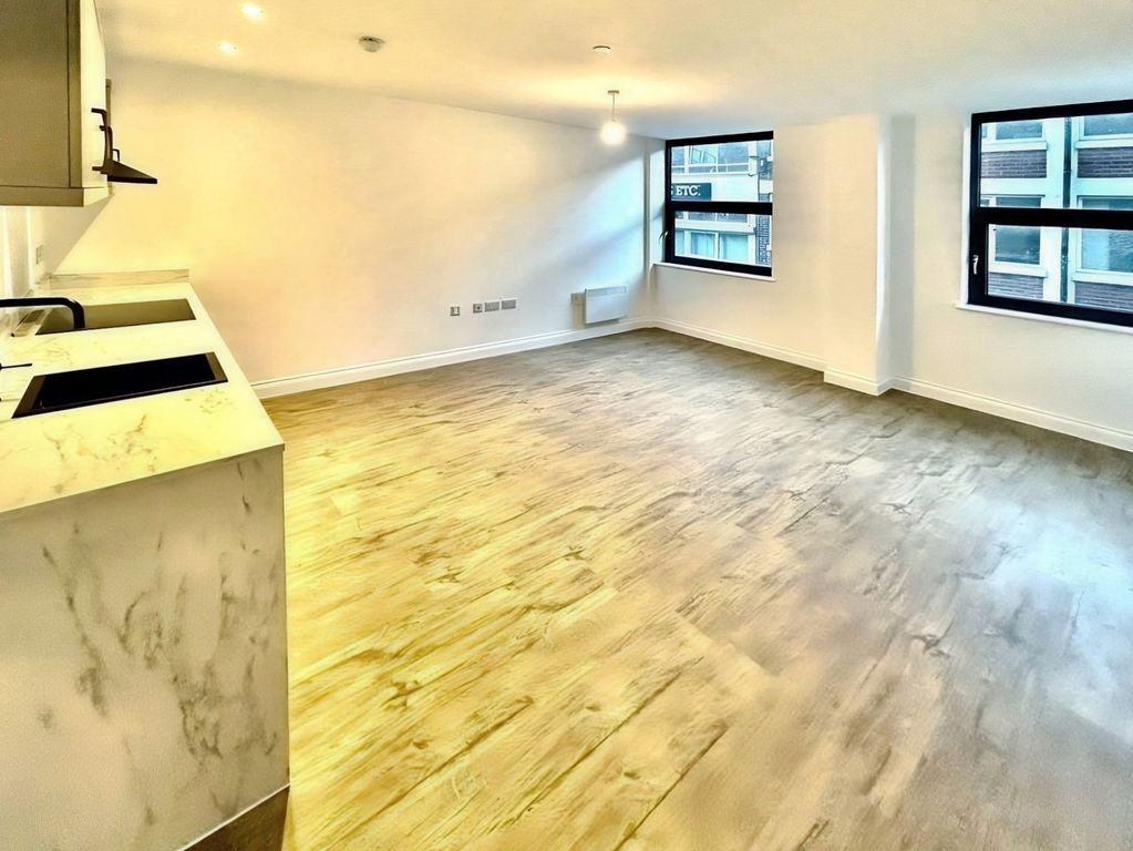 Property photo 2 of 8 Pbox-Img.Jpg