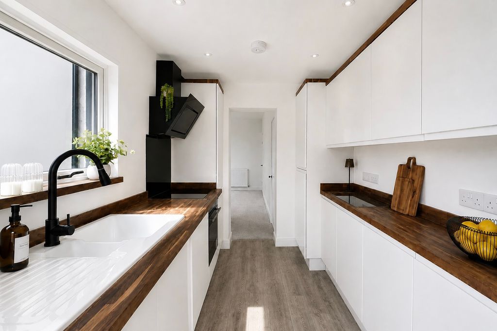 Property photo 1 of 15 Kitchen