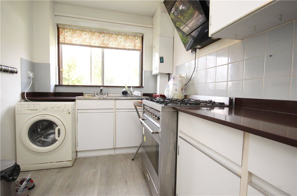 Property photo 3 of 12 Kitchen