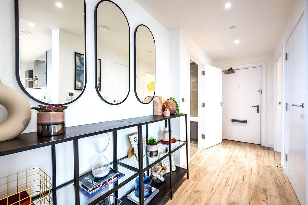 Additional image 12 of 2 bed flat for saleThe Lock, Greenford Quay, Greenford UB6