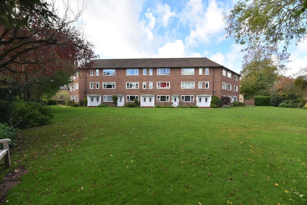 Property photo 1 of 5