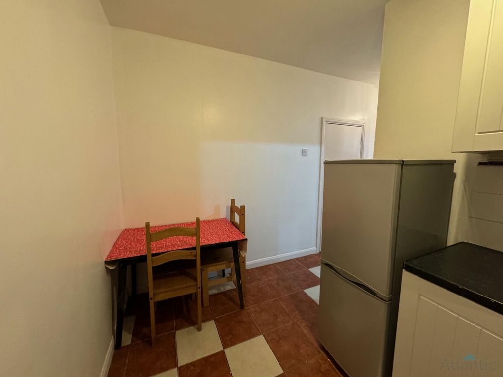 Property photo 3 of 4 Gallery