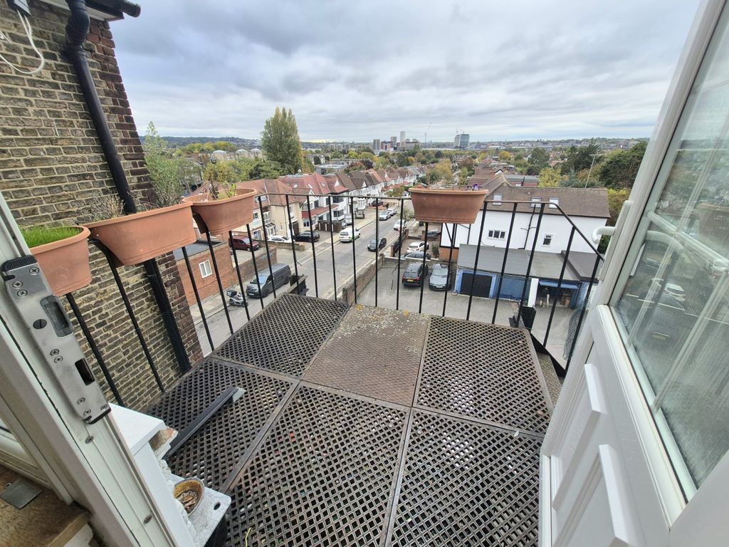 Property photo 2 of 12 Gallery